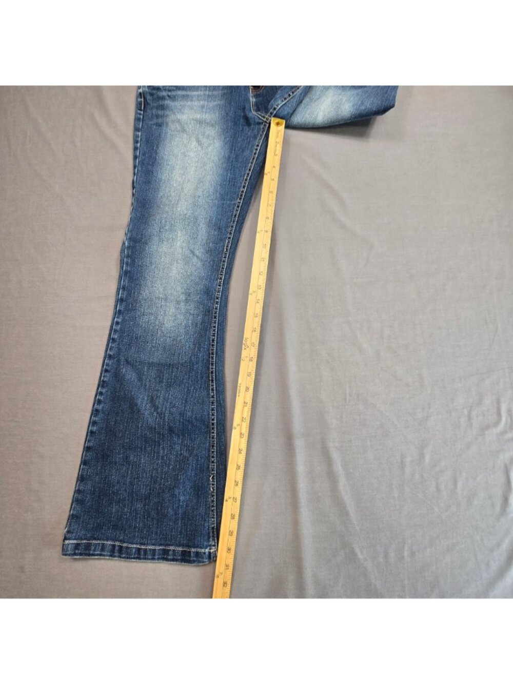 Maurices 11/12 Regular Molli Flare Leg Jeans Blue - Picture 4 of 6